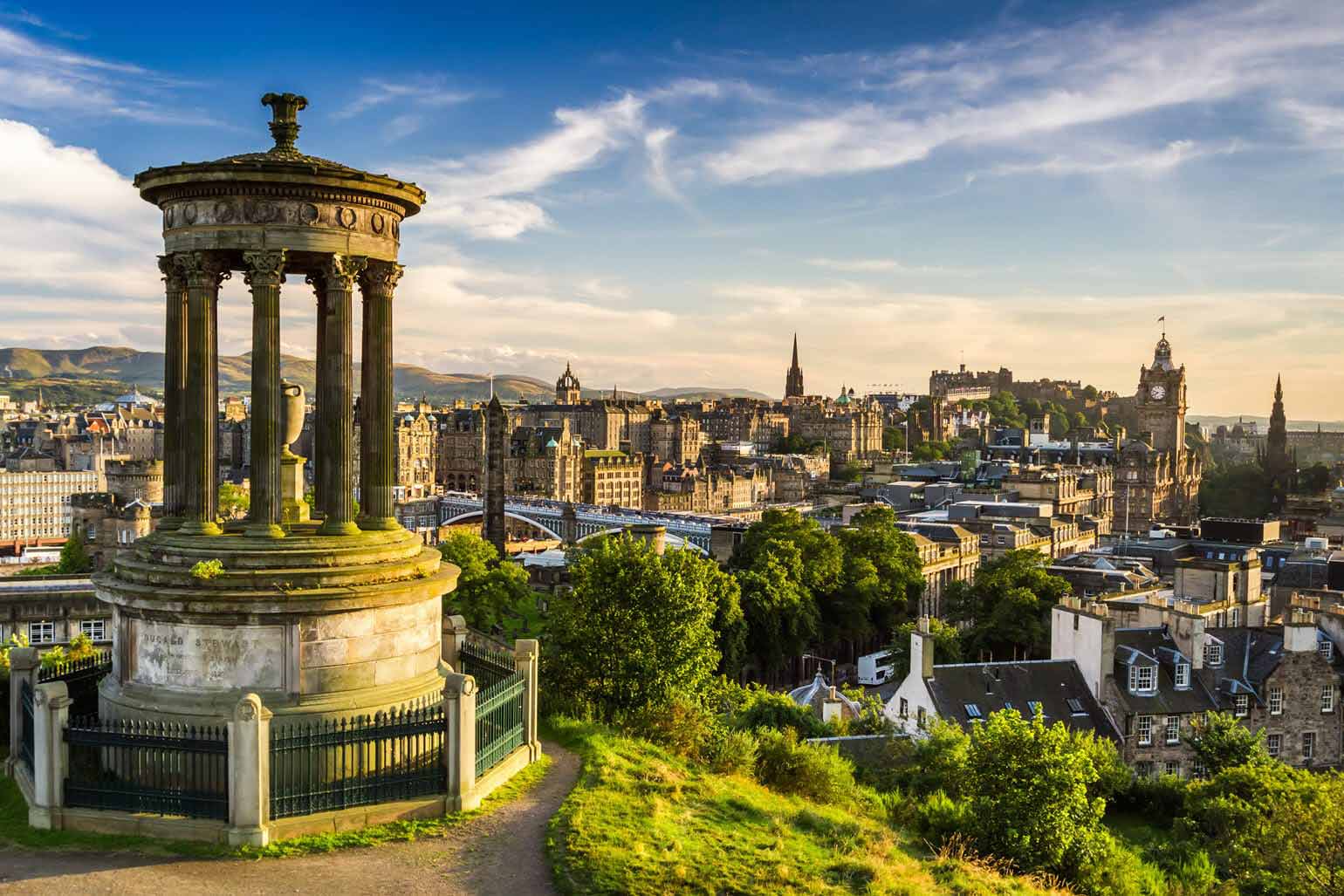 Beautiful view of the city of Edinburgh.